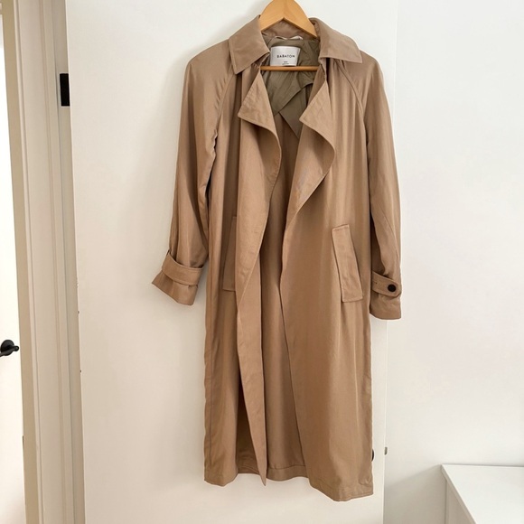 Aritzia Babaton Lawson Beige Trench Coat Flowy Lightweight Spring Classic Sz XXS - Picture 4 of 7